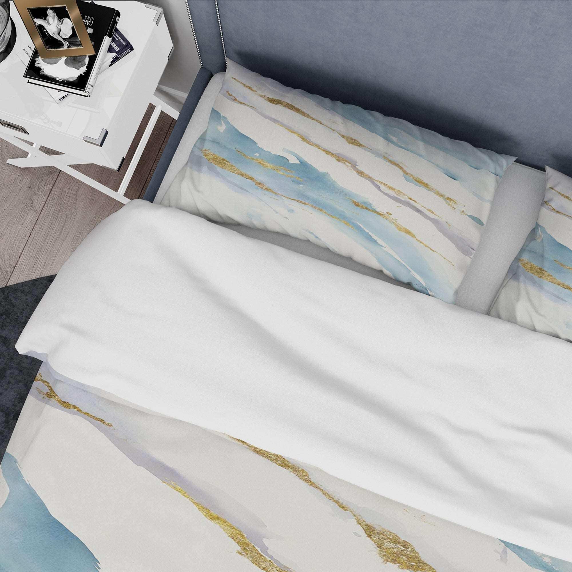 Abstract Drift v2 - Glam Duvet Cover Set