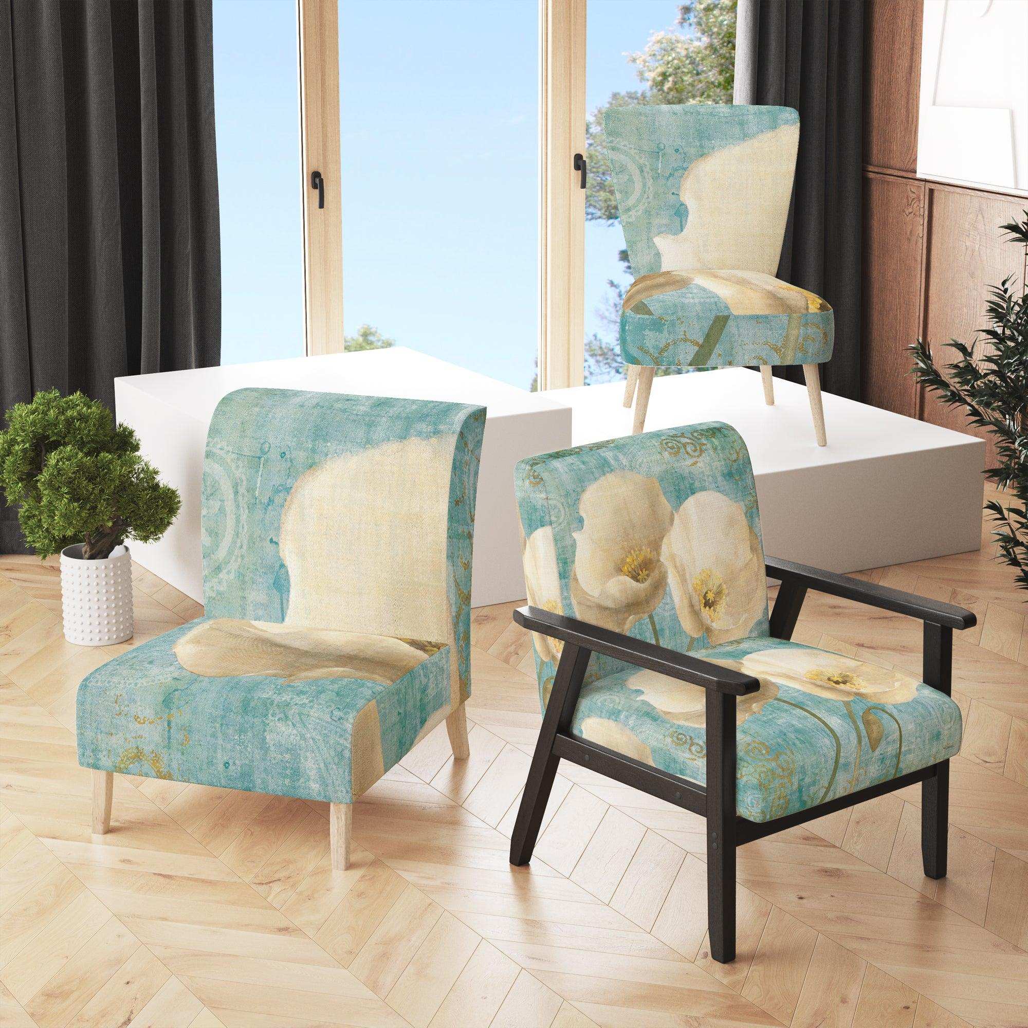 bouquet Poppies on Paisley II Cottage Accent Chair