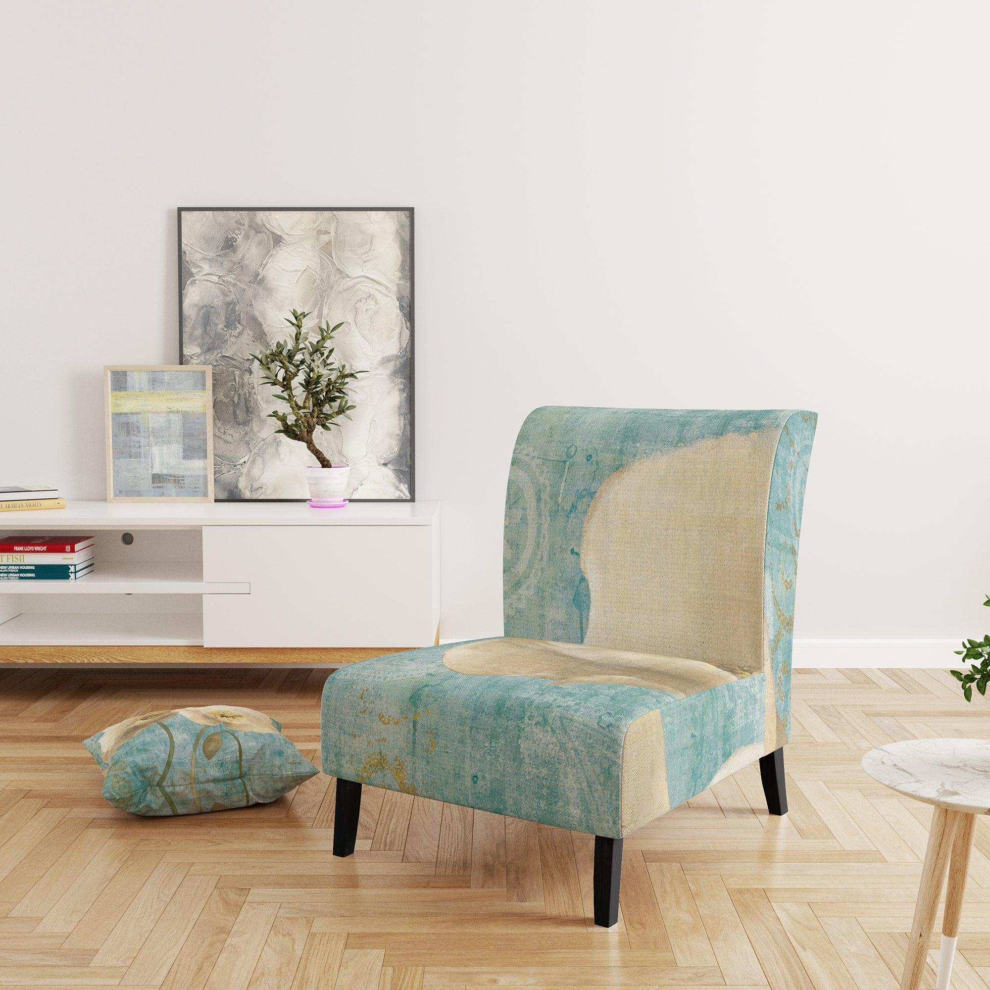 bouquet Poppies on Paisley II Cottage Accent Chair