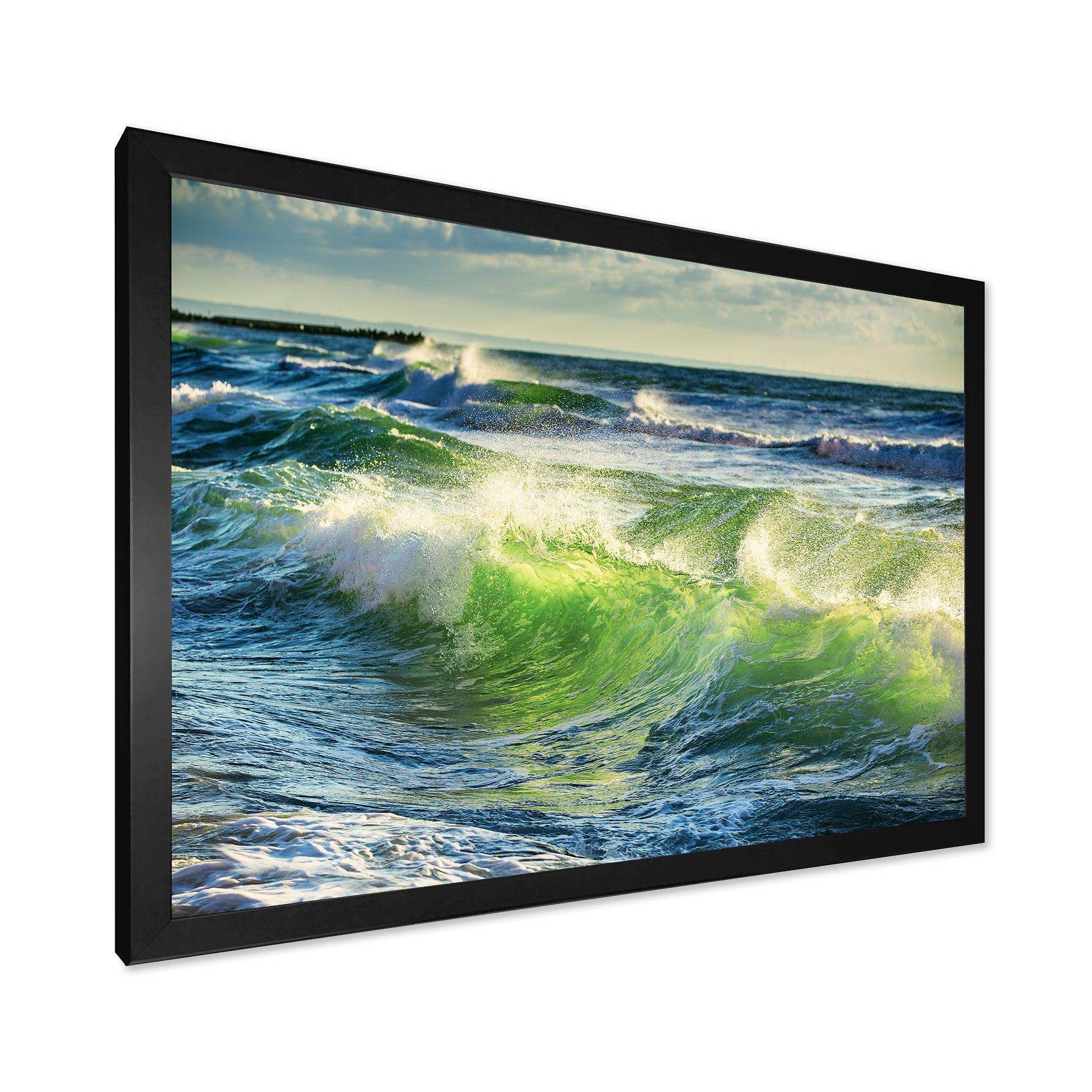 Sunrise and Shining Waves in Ocean