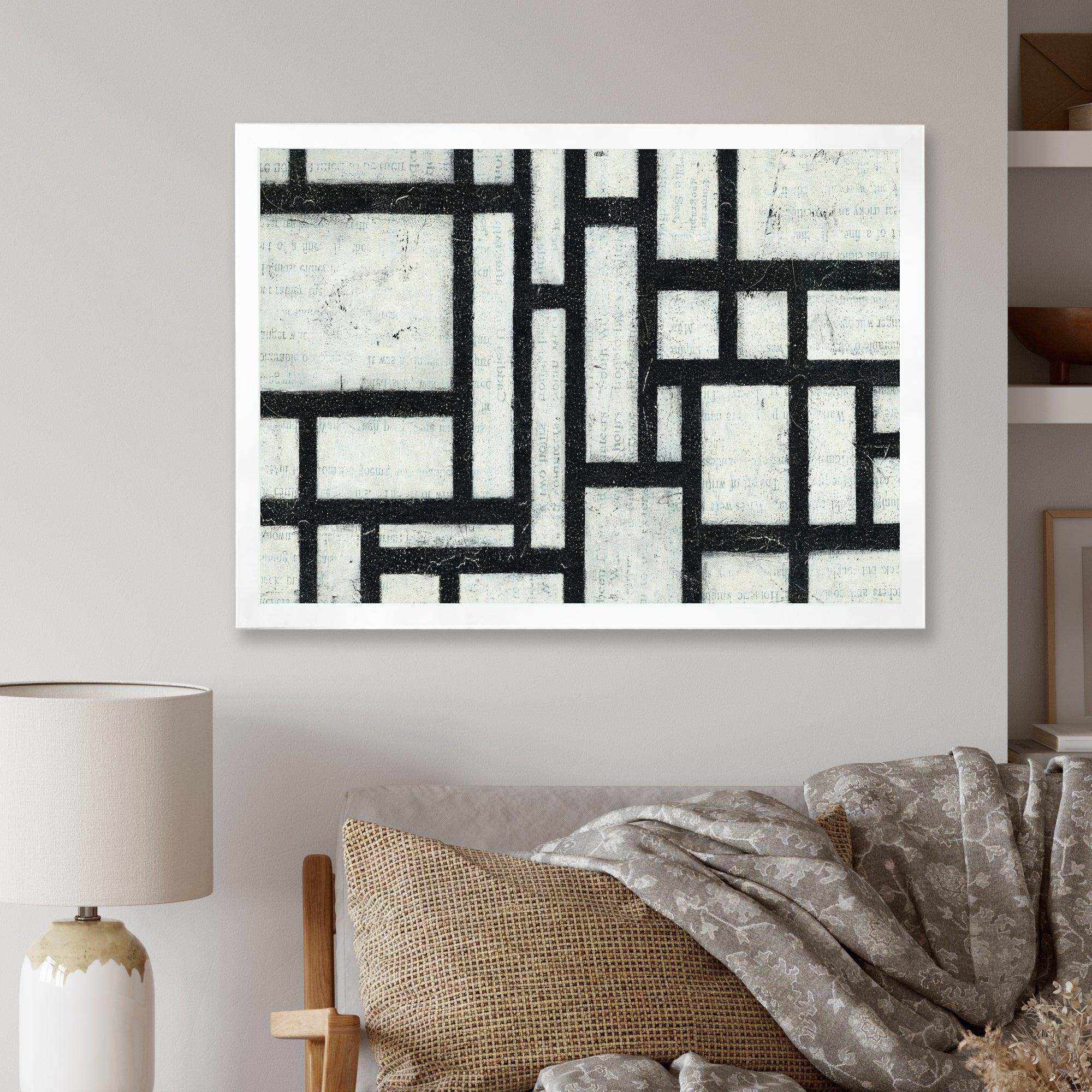 Black and White Labyrinth geometric