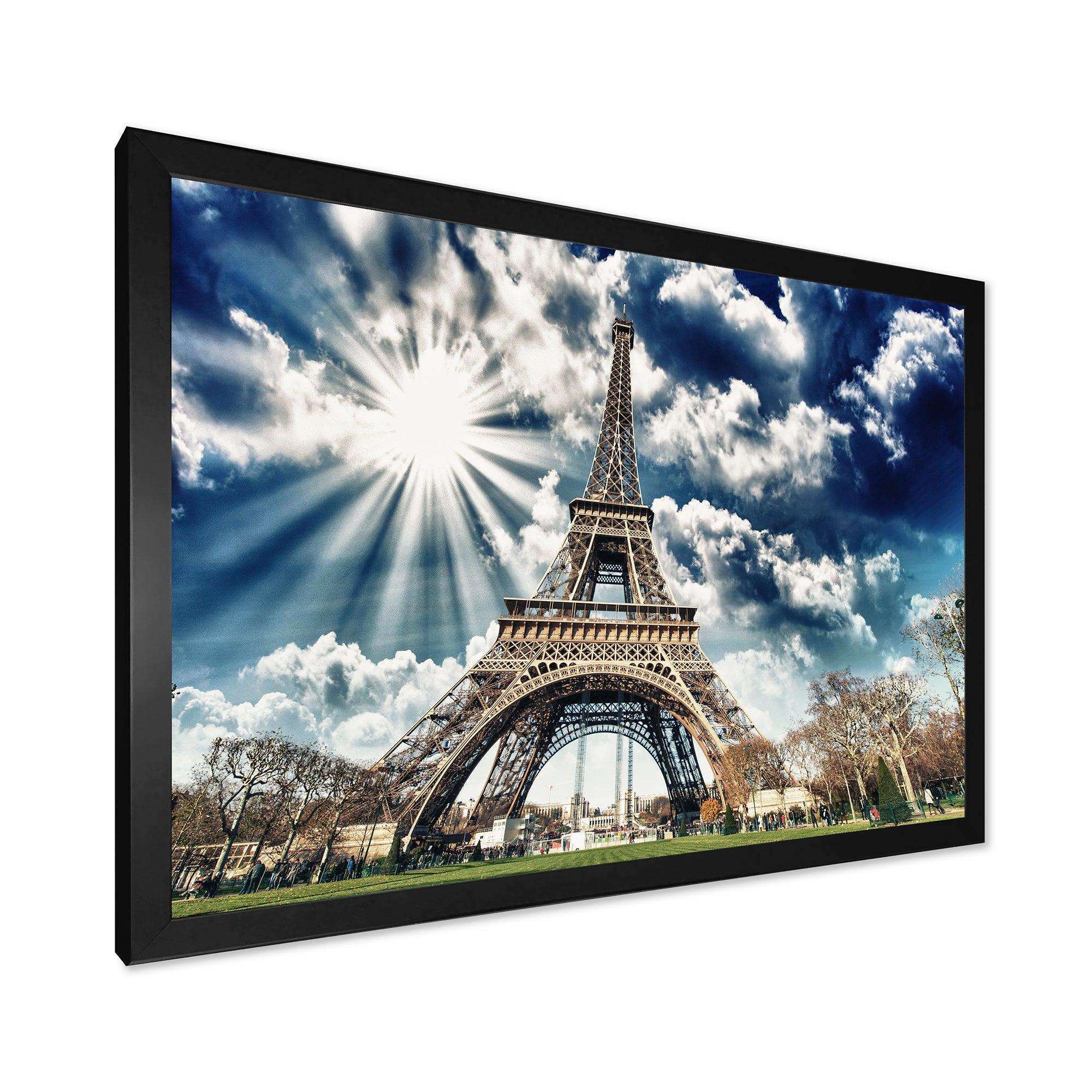 Magnificent Paris Eiffel TowerView