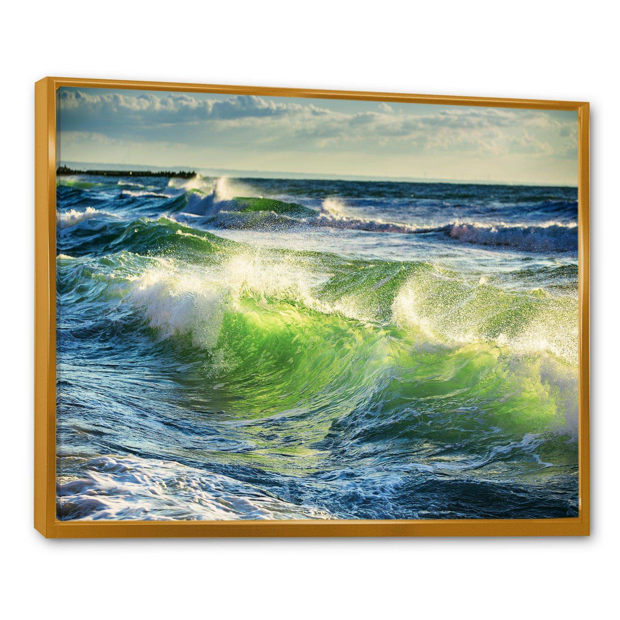 Sunrise and Shining Waves in Ocean