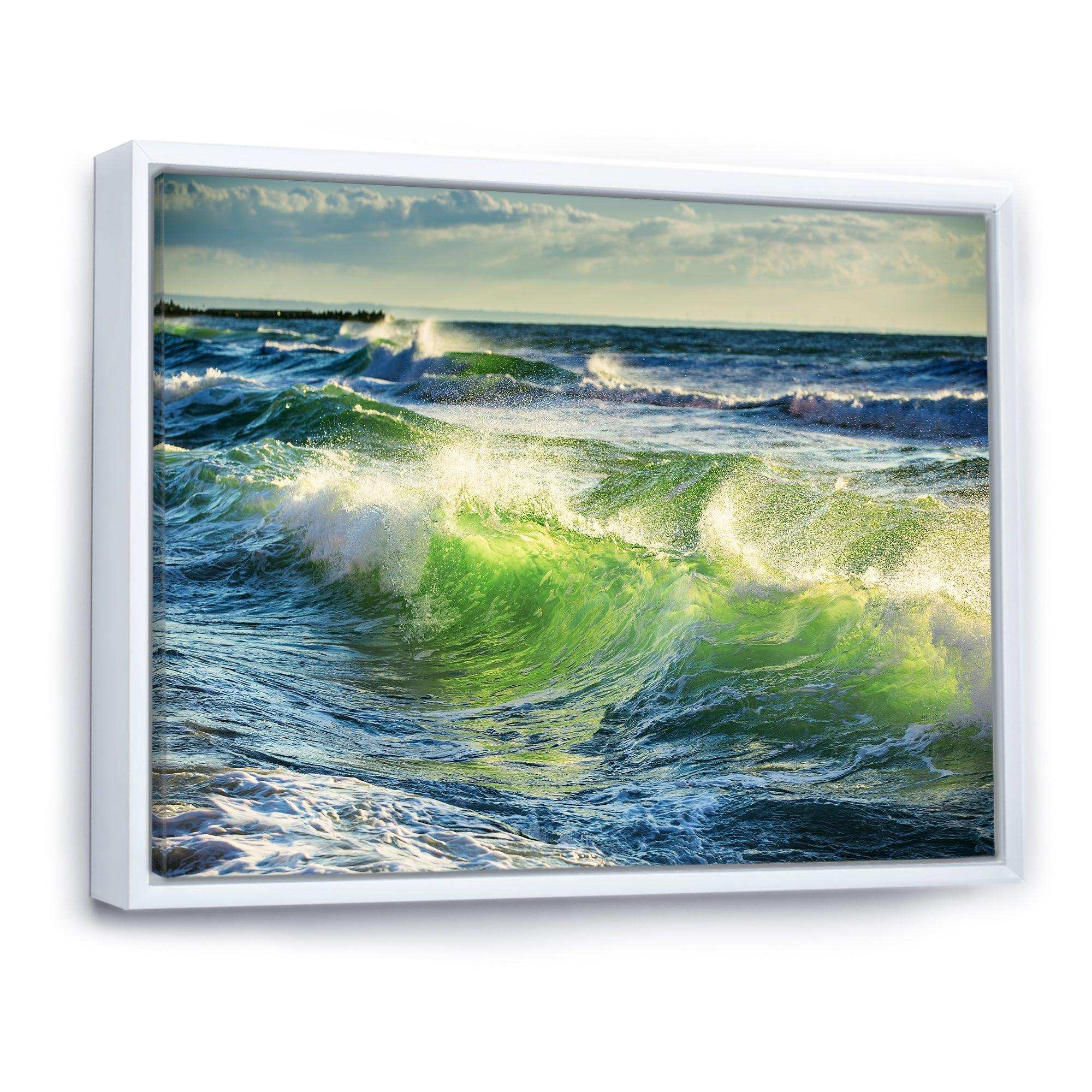 Sunrise and Shining Waves in Ocean