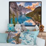 Moraine Lake in Banff Park Canada