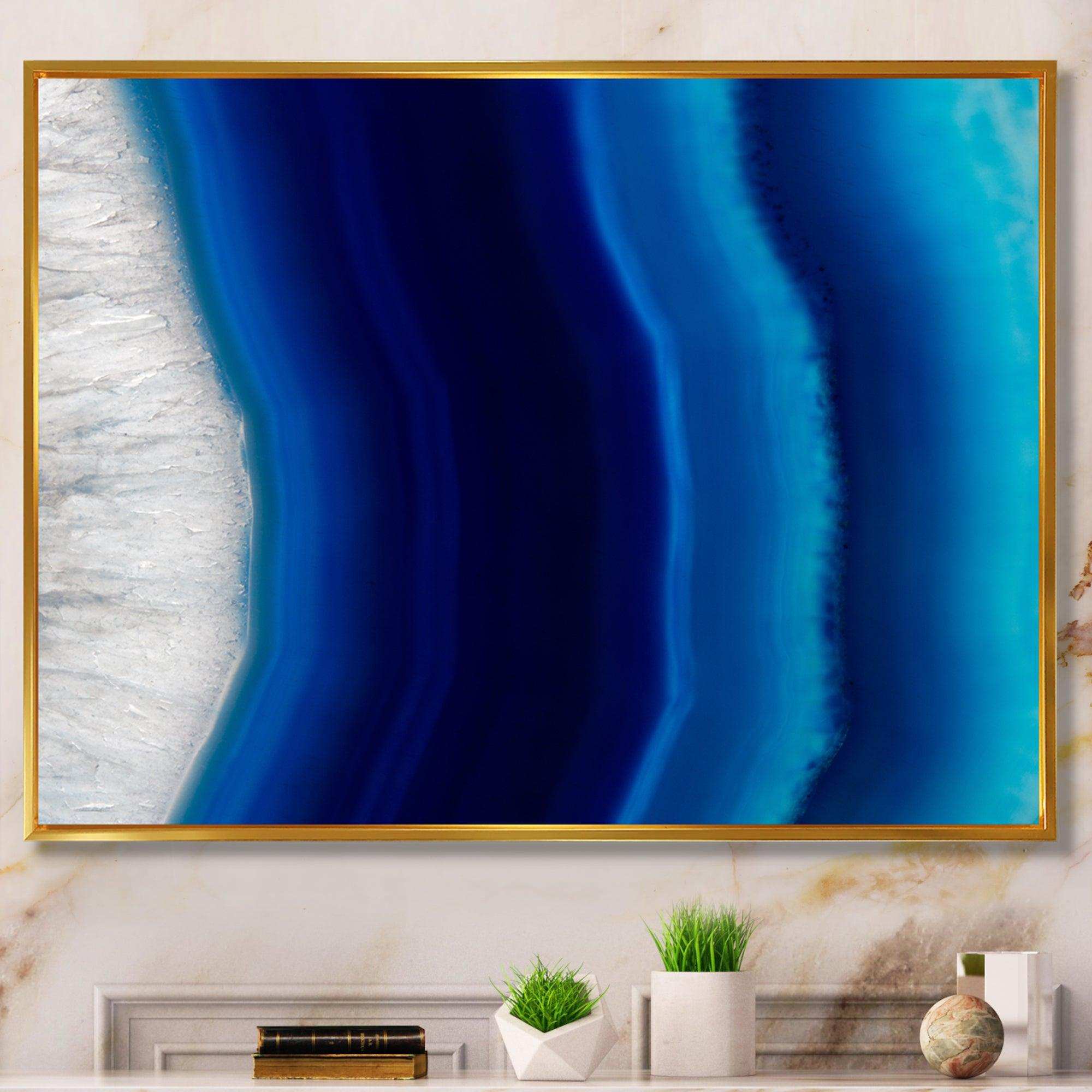 Stone of blue agate crystal