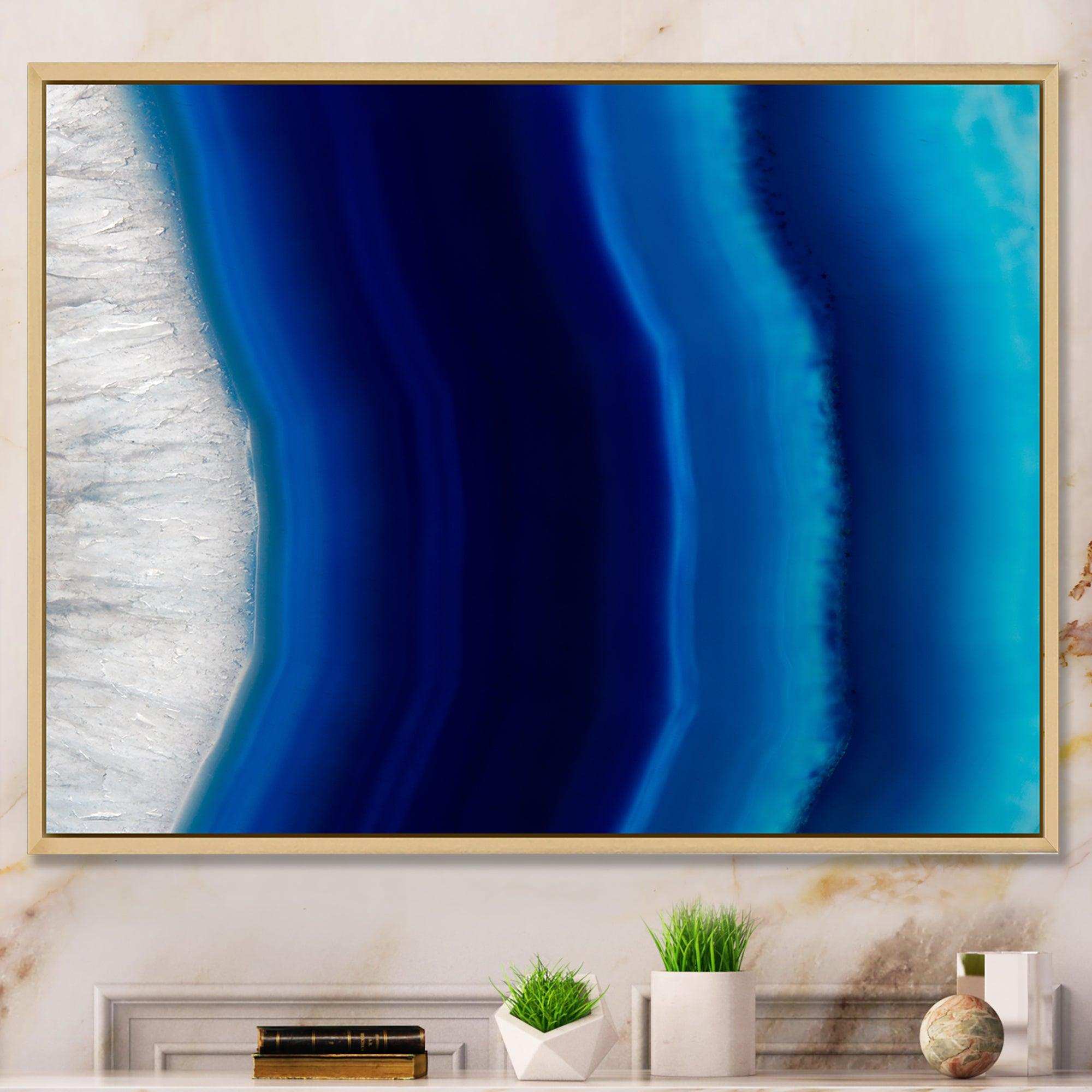 Stone of blue agate crystal