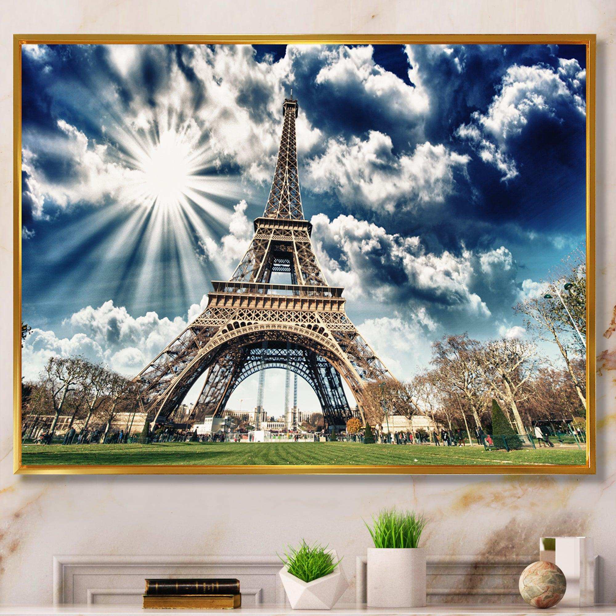 Magnificent Paris Eiffel TowerView