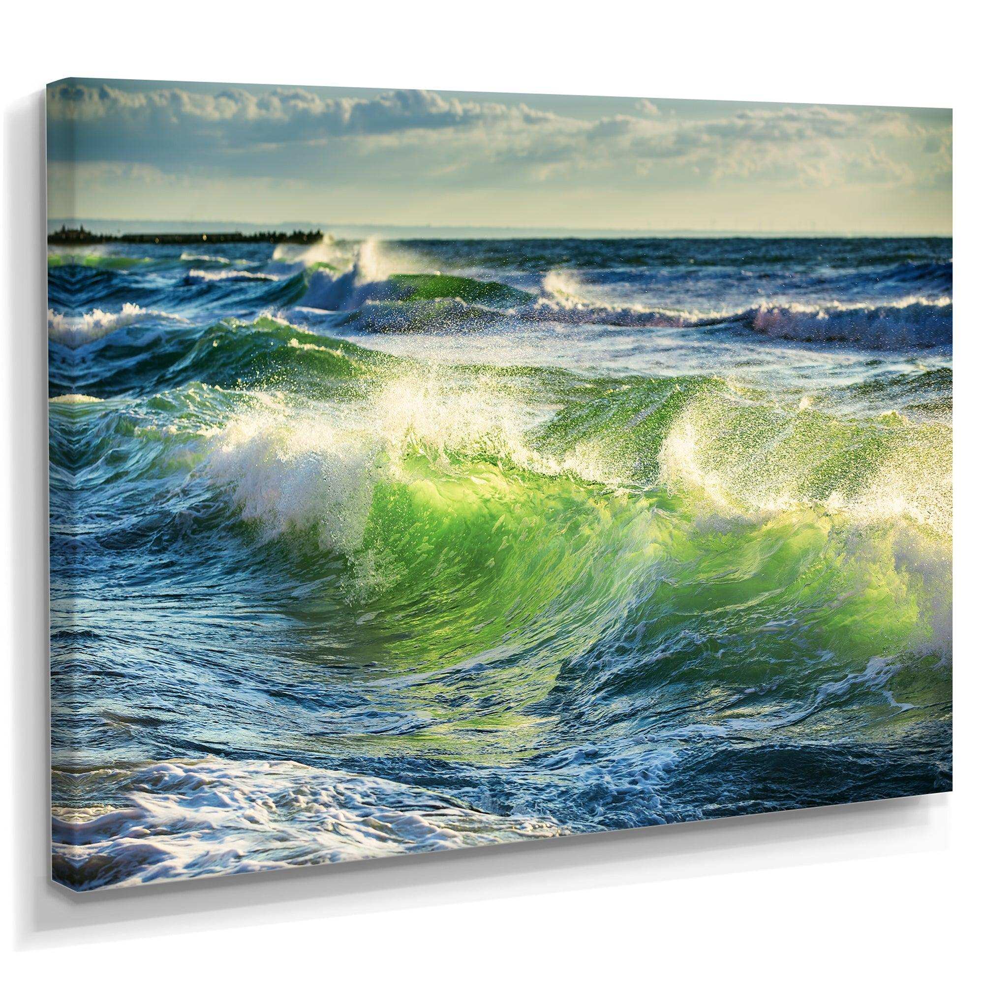 Sunrise and Shining Waves in Ocean