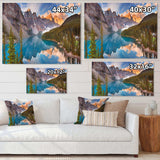 Moraine Lake in Banff Park Canada