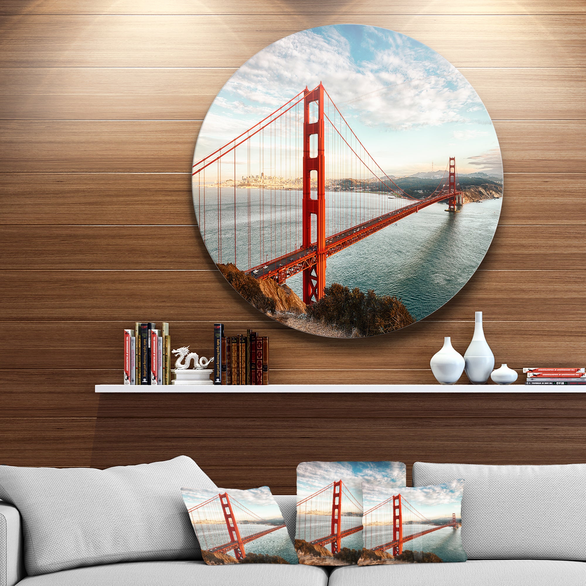 Golden Gate Bridge in San Francisco' Ultra Glossy Sea Bridge Metal Circle Wall Art