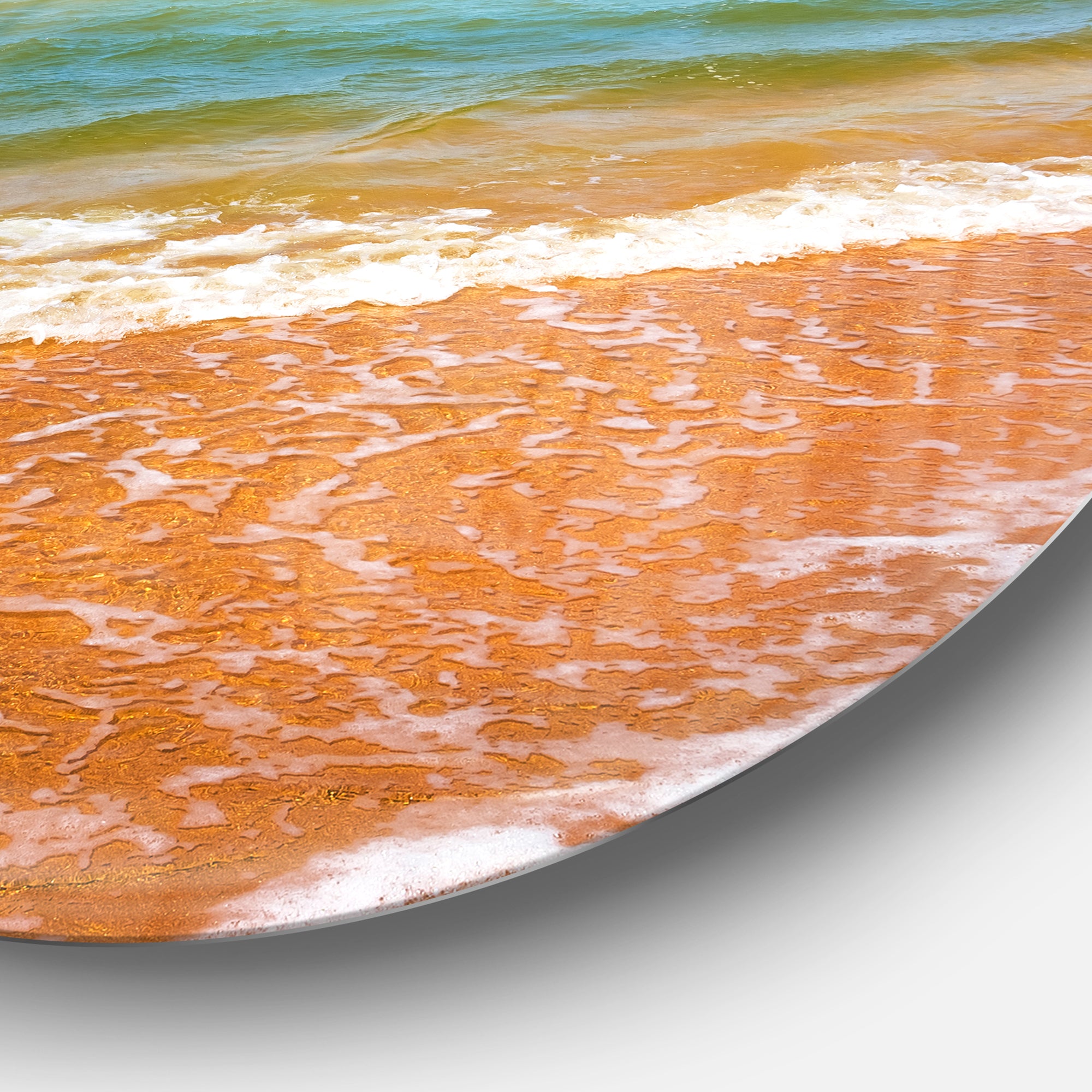 Clear Waters in Early Morning Beach' Large Seashore Metal Circle Wall Art