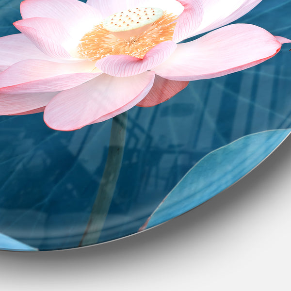 Blooming Pink Lotus Flower' Oversized Beach Metal Circle