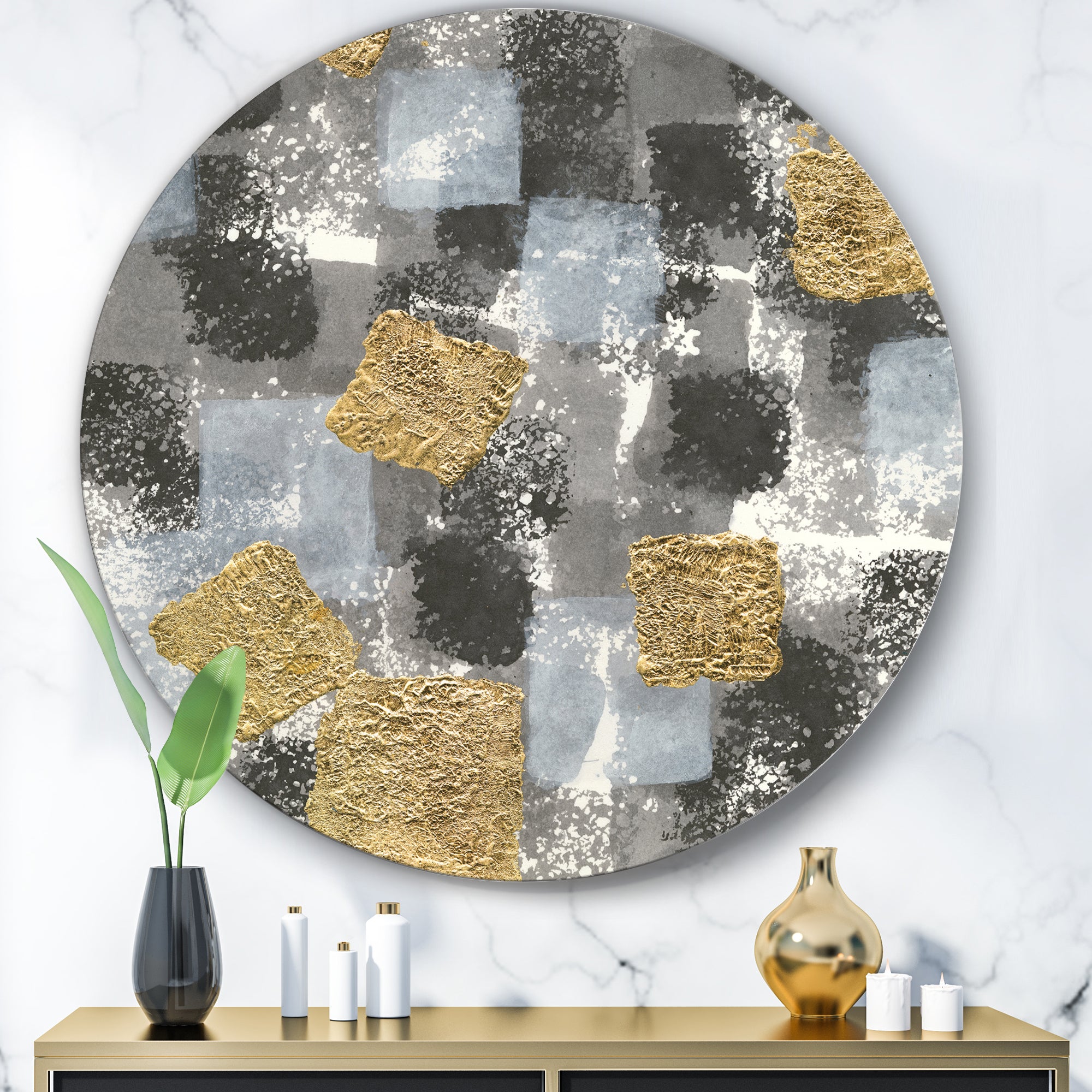 Designart 'Gold Glamour Squares II' Glam Metal Circle Wall Art