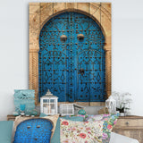Designart 'Vintage North African Door' Vintage Print on Natural Pine Wood - 15x20