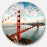 Golden Gate Bridge in San Francisco' Ultra Glossy Sea Bridge Metal Circle Wall Art
