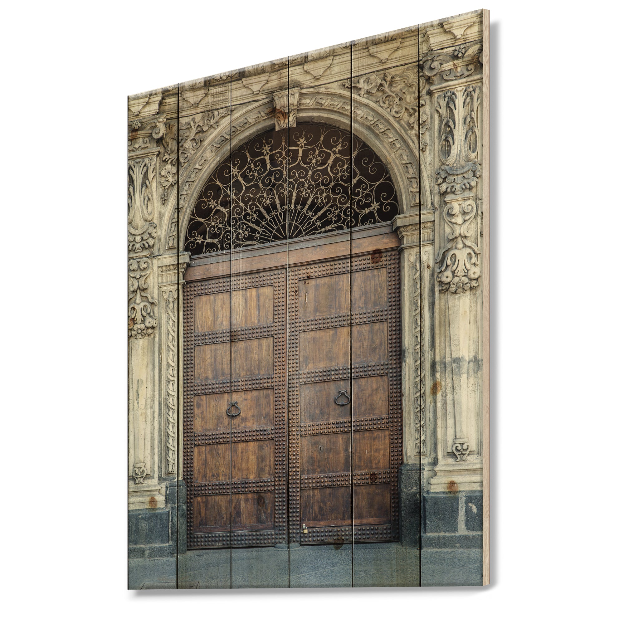 Designart 'Old Door in Catania, Italy' Vintage Print on Natural Pine Wood - 15x20